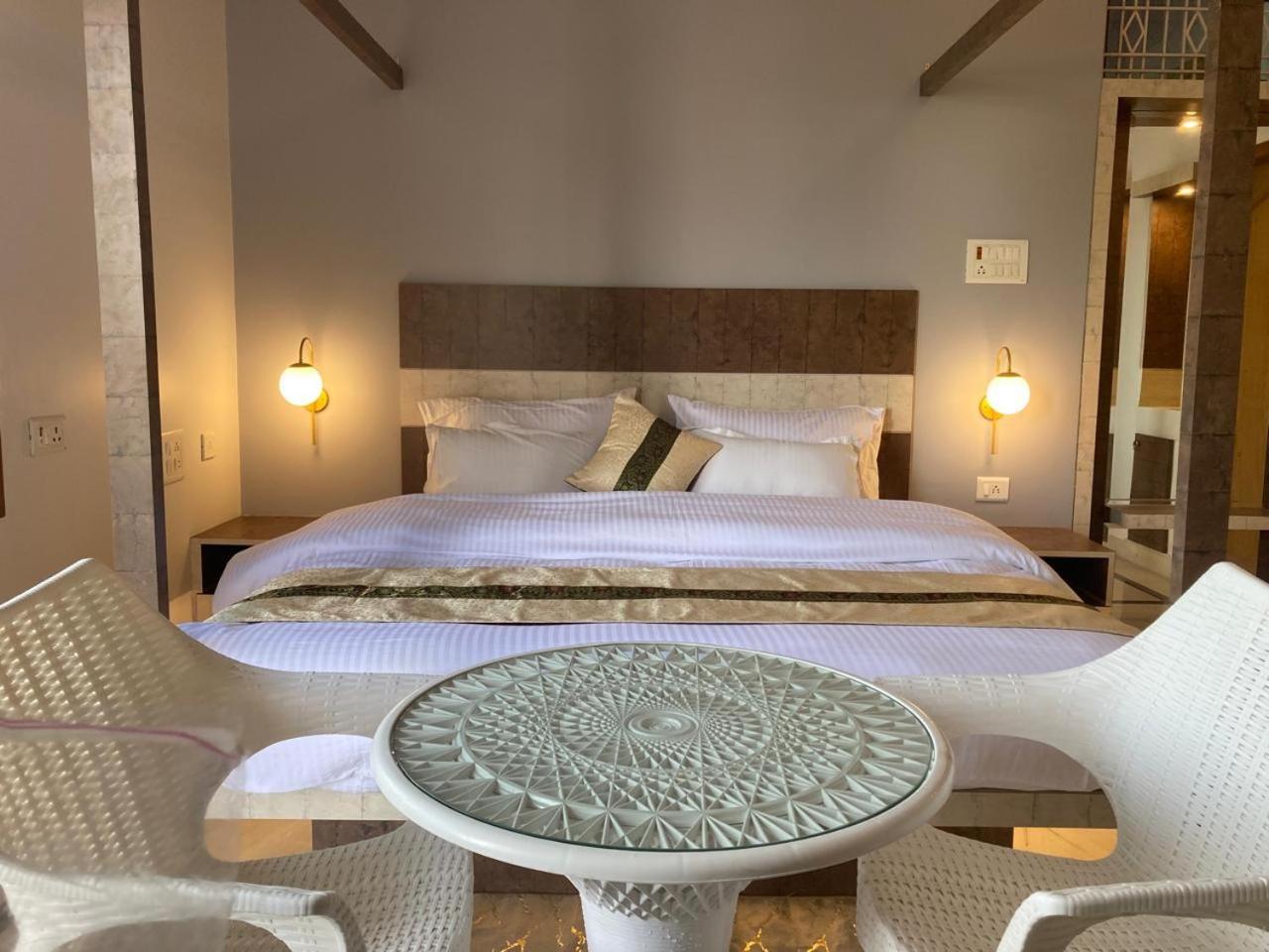 Hotel Tls- The Lavish Varanasi
